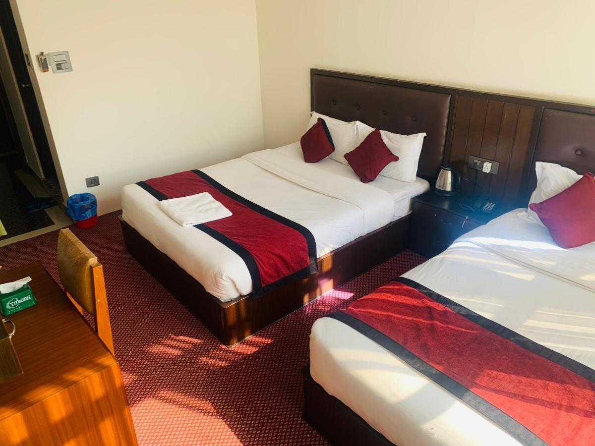 Hotel De Universal Katmandu Zewnętrze zdjęcie