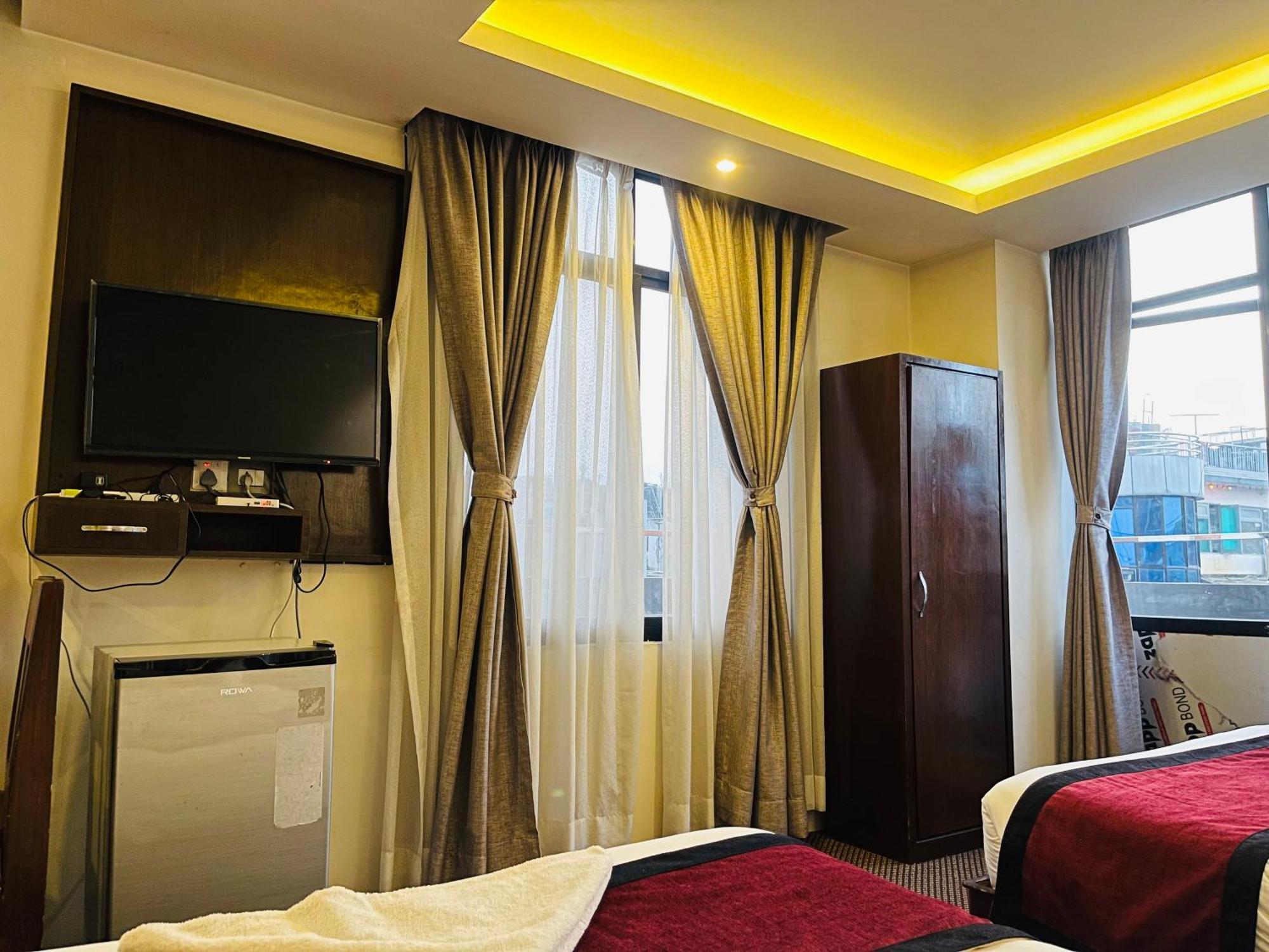 Hotel De Universal Katmandu Zewnętrze zdjęcie