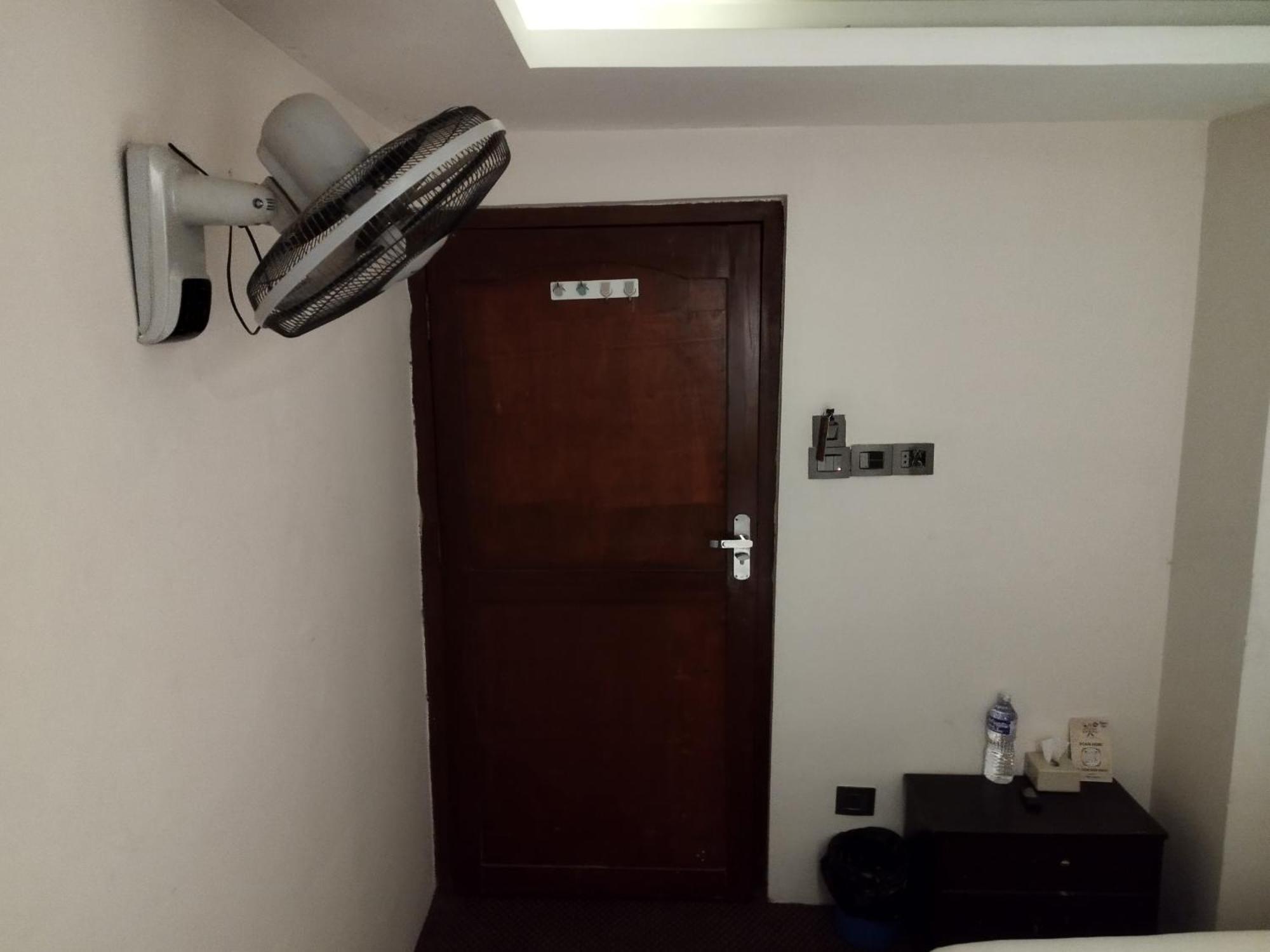 Hotel De Universal Katmandu Zewnętrze zdjęcie